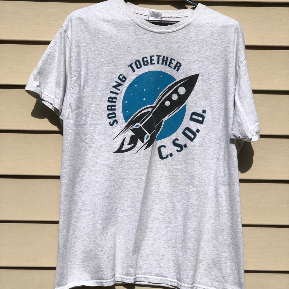 Gildan - Rocket Ship T Shirt Men’s Size Large